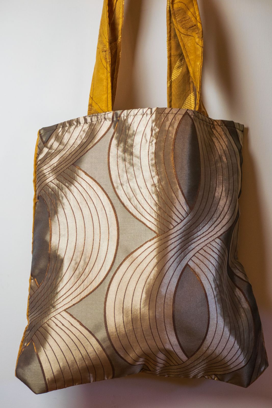 Χειροποίητο Tote Bag "Infinity Lines"